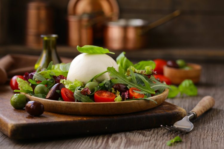 Burrata-saladeschaal